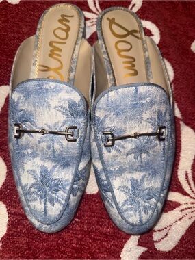 Sam Edelman Blue Palm-Print Leather Backless Loafers
